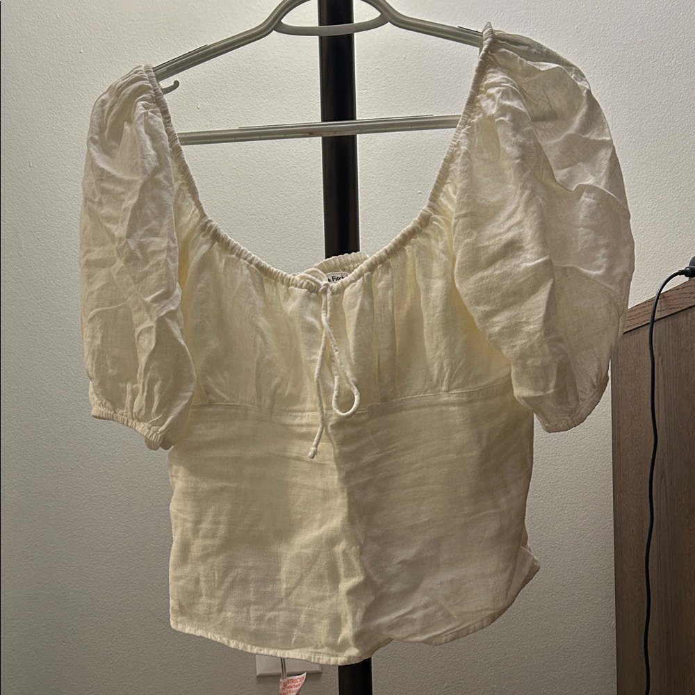 Abercrombie & Fitch Cream Puff Sleeve Blouse